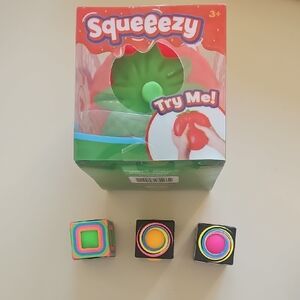 Strawberry Squeezy Jumbo Squishy with 3 NEEDOHS